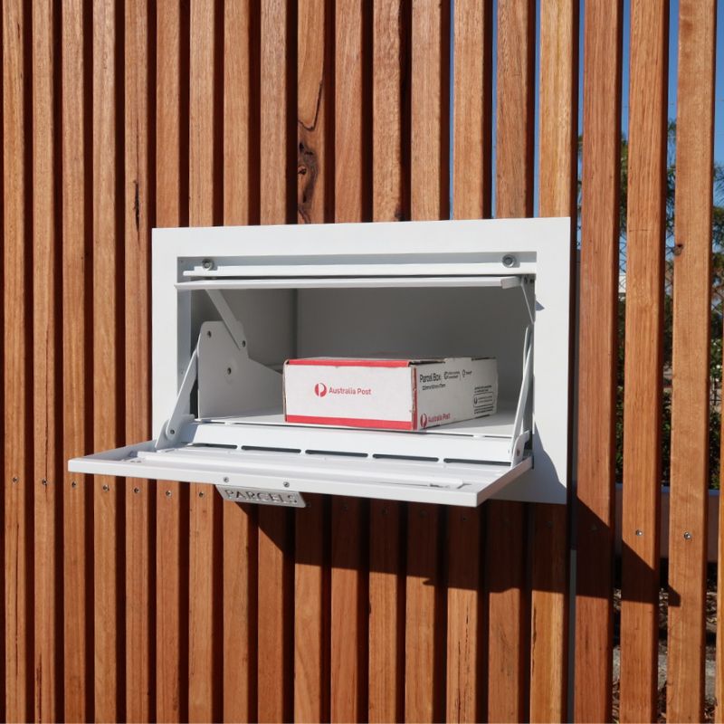 Geneva Parcel Fence/Brick Letterbox