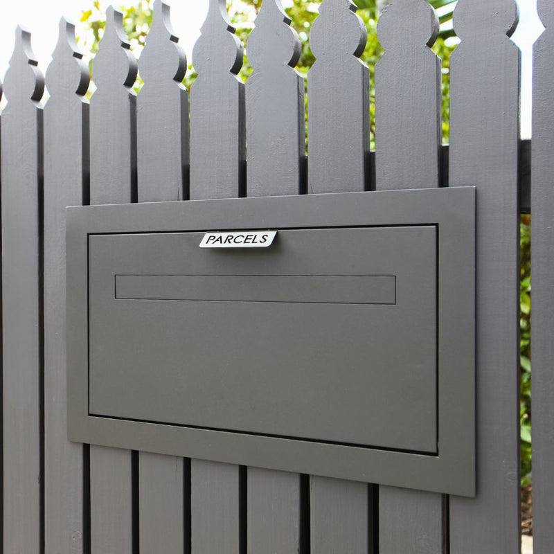 Geneva Parcel Fence/Brick Letterbox