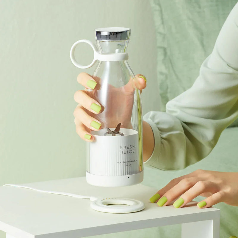 JuiceIt™ – O Liquidificador Portátil Que Vai com Você!